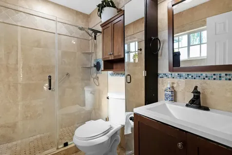 8017 NW 74th Terrace Tamarac FL 33321