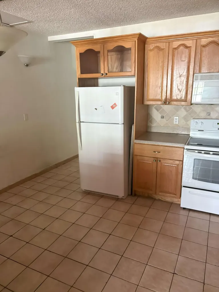 1538 NW 15th Avenue Miami FL 33125