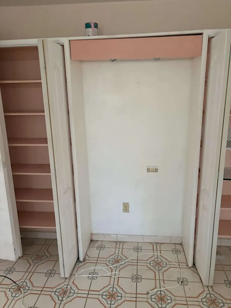 1538 NW 15th Avenue Miami FL 33125
