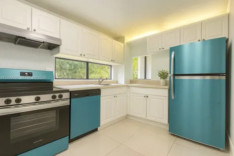 17021 N Bay Road Sunny Isles Beach FL 33160