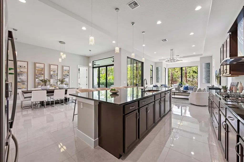 13358 Artisan Circle Palm Beach Gardens FL 33418
