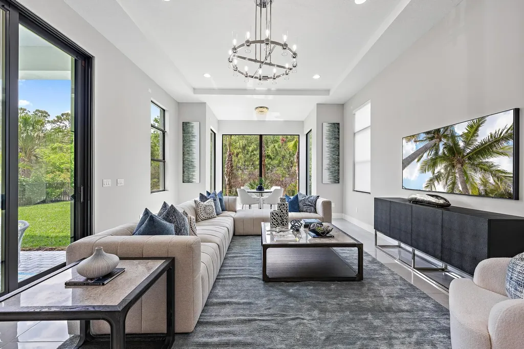 13358 Artisan Circle Palm Beach Gardens FL 33418