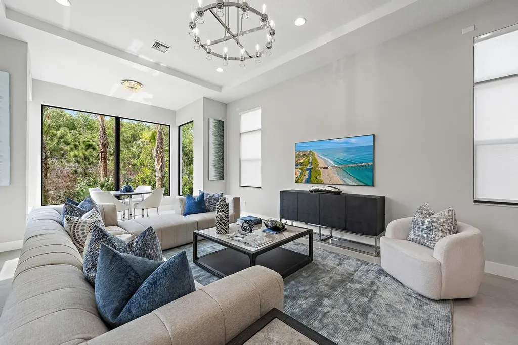 13358 Artisan Circle Palm Beach Gardens FL 33418