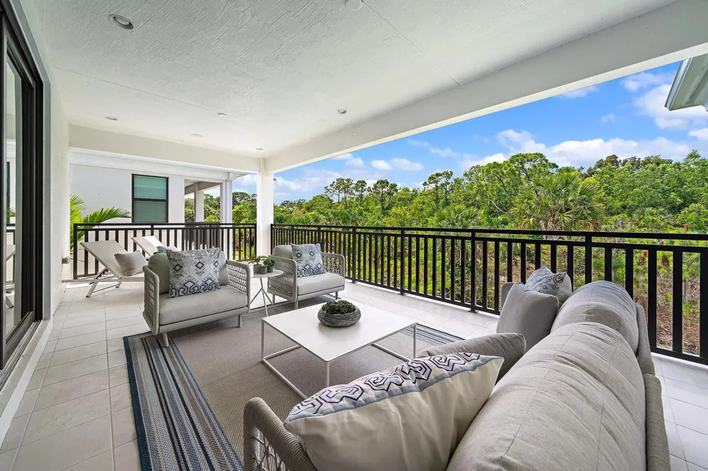 13358 Artisan Circle Palm Beach Gardens FL 33418