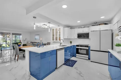 205 SE 11th Terrace Dania Beach FL 33004