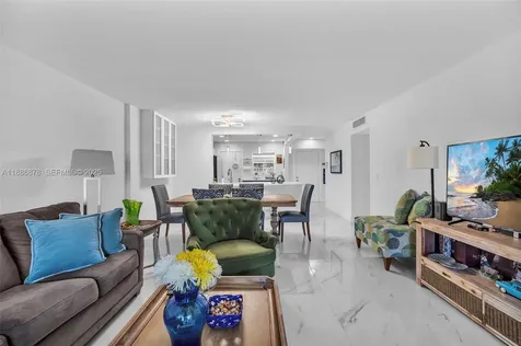 205 SE 11th Terrace Dania Beach FL 33004