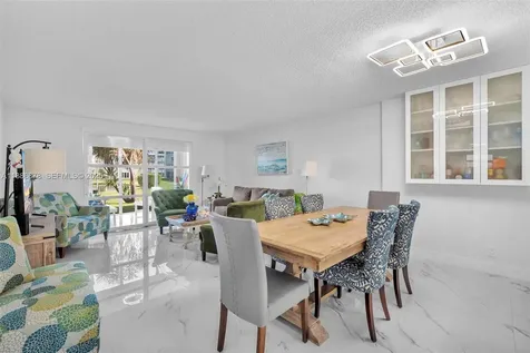 205 SE 11th Terrace Dania Beach FL 33004