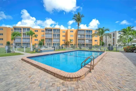 205 SE 11th Terrace Dania Beach FL 33004