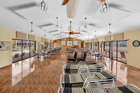 205 SE 11th Terrace Dania Beach FL 33004