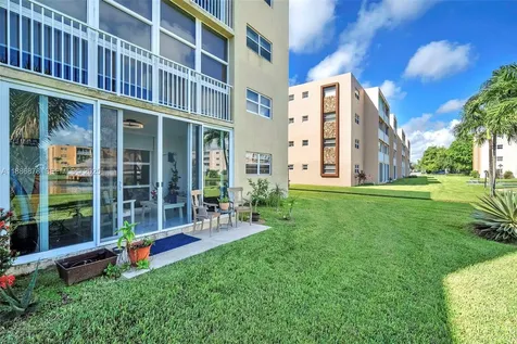 205 SE 11th Terrace Dania Beach FL 33004
