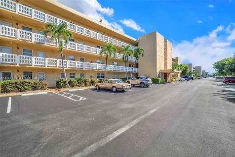 205 SE 11th Terrace Dania Beach FL 33004