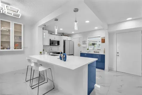205 SE 11th Terrace Dania Beach FL 33004