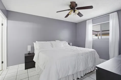 5465 W 27th Lane Hialeah FL 33016