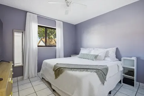 5465 W 27th Lane Hialeah FL 33016