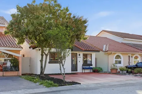 5465 W 27th Lane Hialeah FL 33016