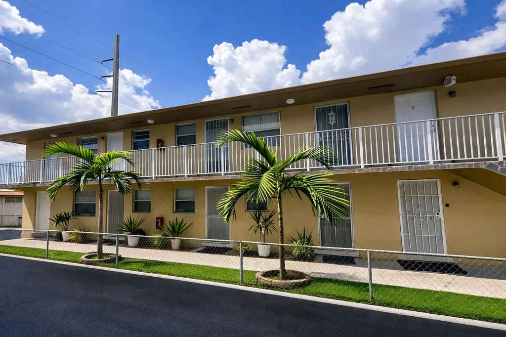715 W 29th Street Hialeah FL