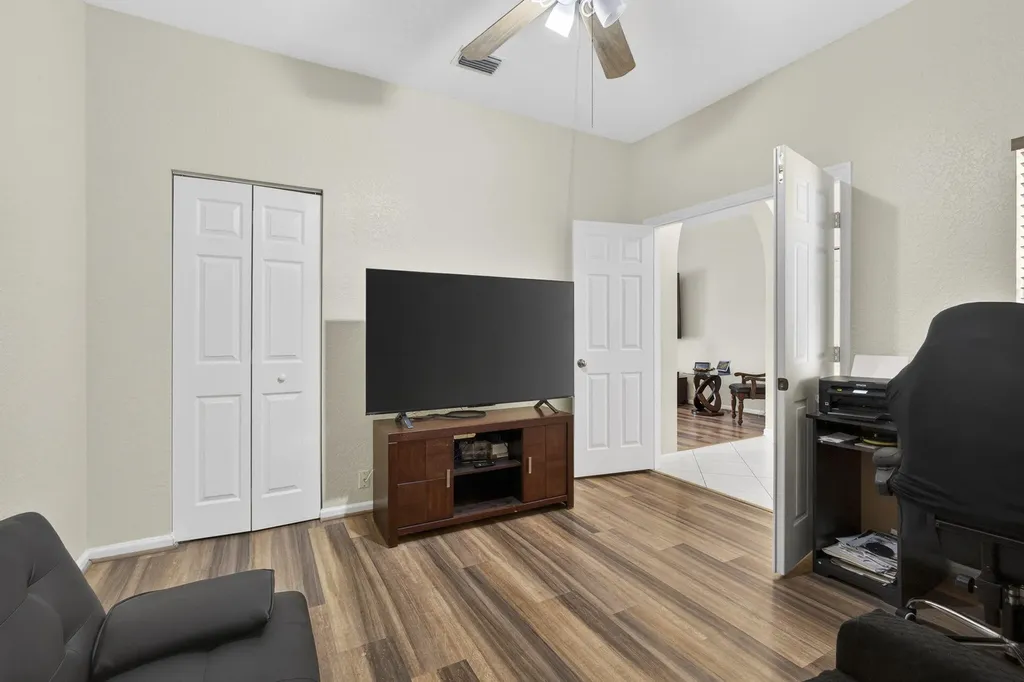 8600 Pine Cay West Palm Beach FL 33411