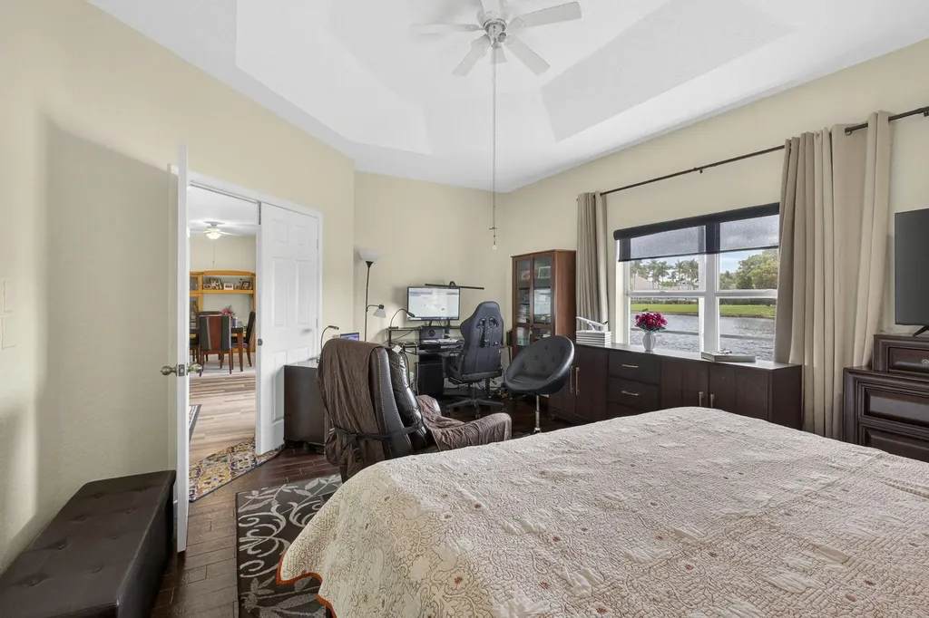 8600 Pine Cay West Palm Beach FL 33411