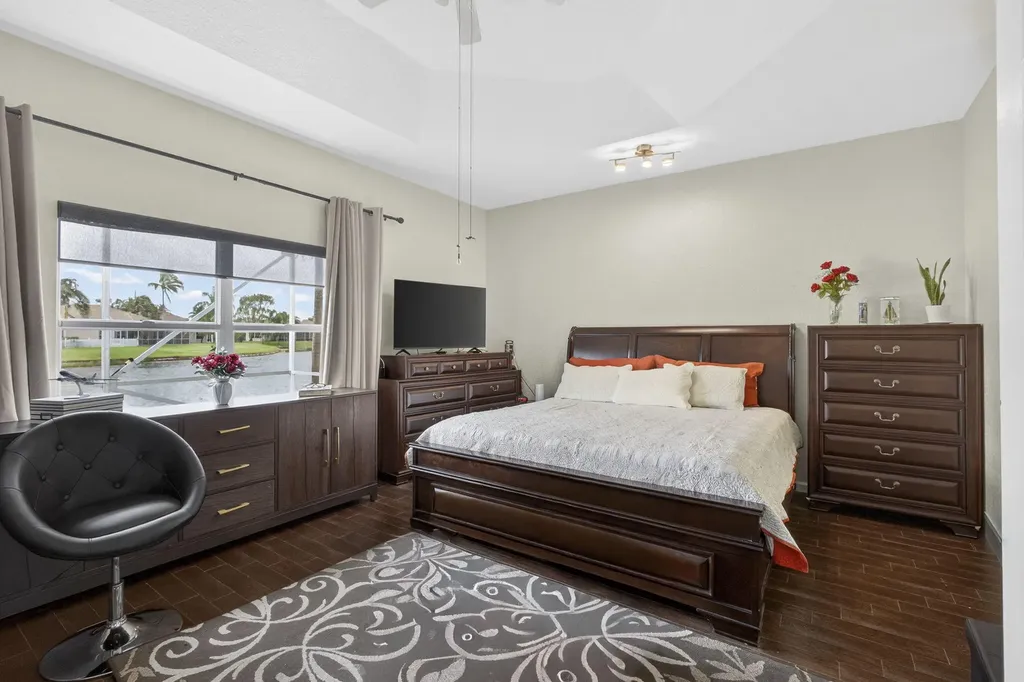 8600 Pine Cay West Palm Beach FL 33411