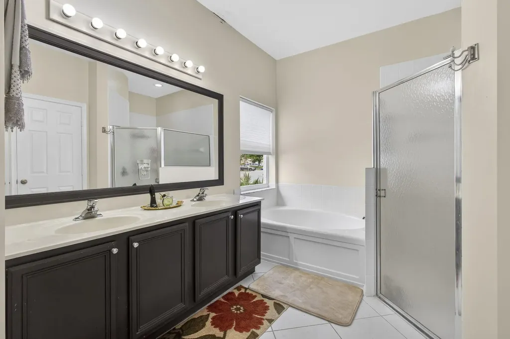 8600 Pine Cay West Palm Beach FL 33411