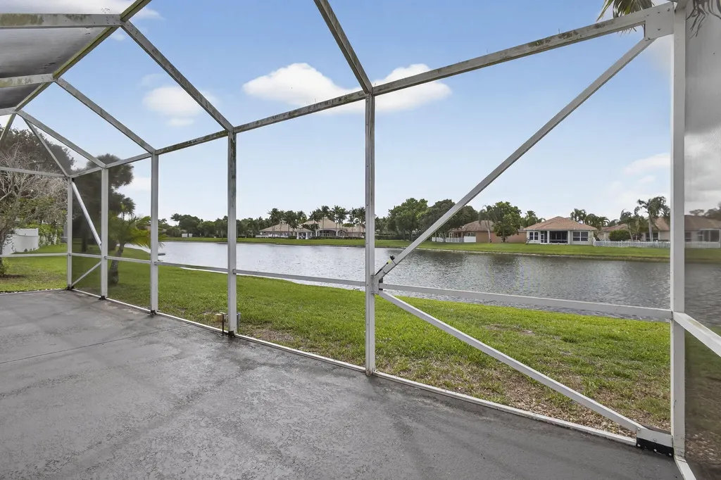 8600 Pine Cay West Palm Beach FL 33411