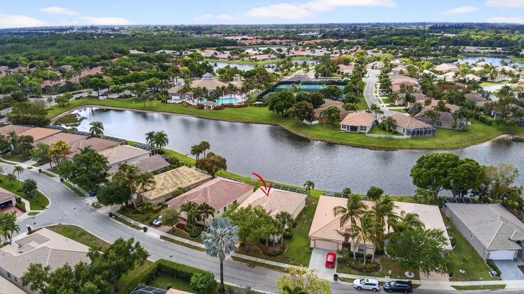 8600 Pine Cay West Palm Beach FL 33411