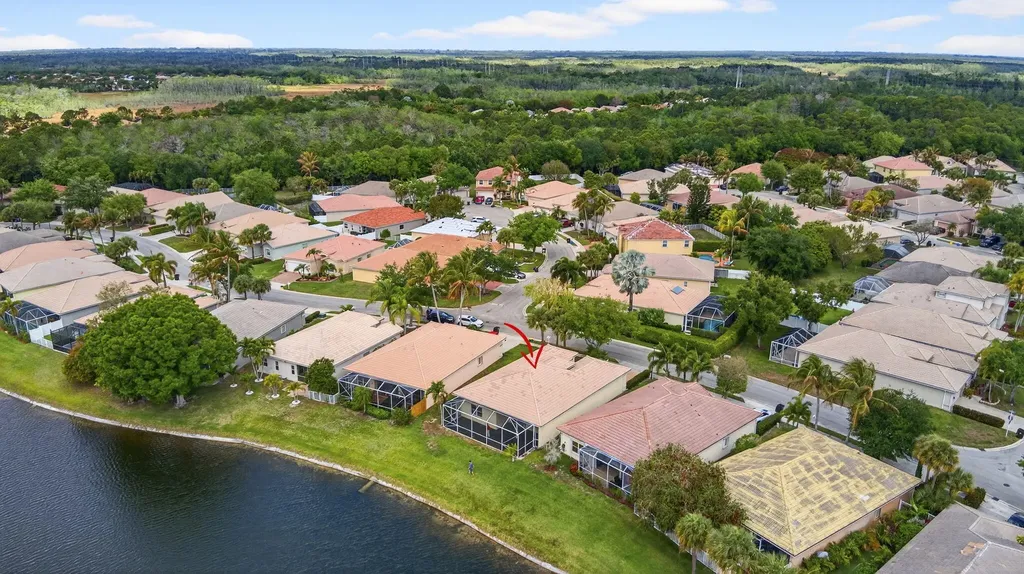 8600 Pine Cay West Palm Beach FL 33411