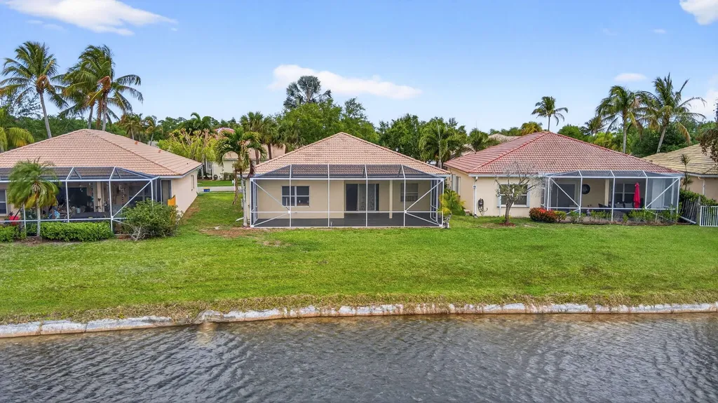 8600 Pine Cay West Palm Beach FL 33411