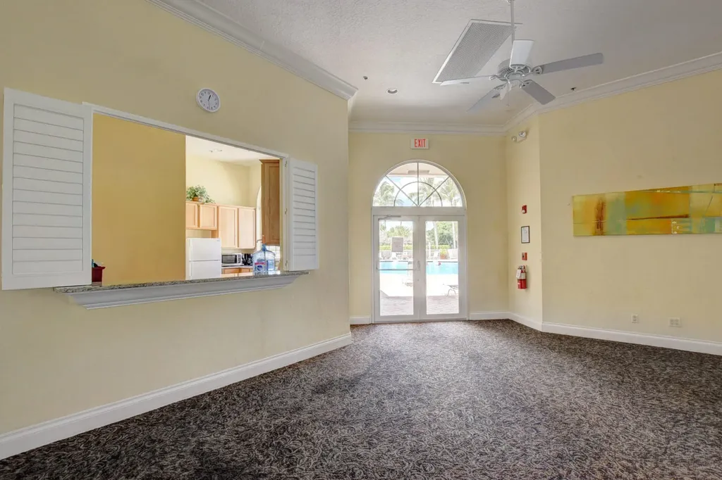 8600 Pine Cay West Palm Beach FL 33411