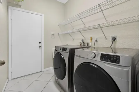 8600 Pine Cay West Palm Beach FL 33411