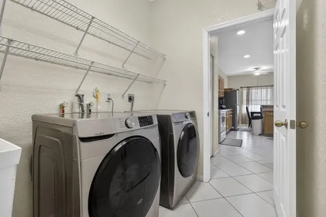 8600 Pine Cay West Palm Beach FL 33411