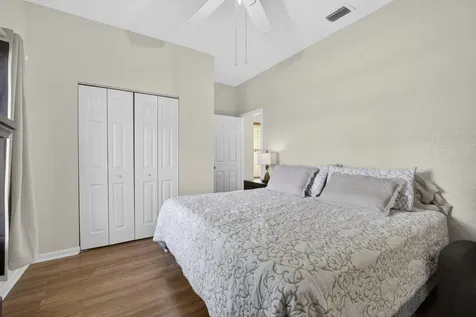 8600 Pine Cay West Palm Beach FL 33411