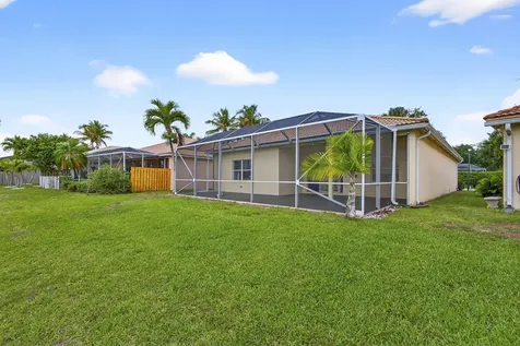 8600 Pine Cay West Palm Beach FL 33411