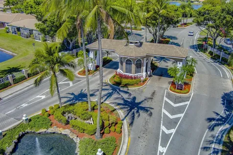 8600 Pine Cay West Palm Beach FL 33411