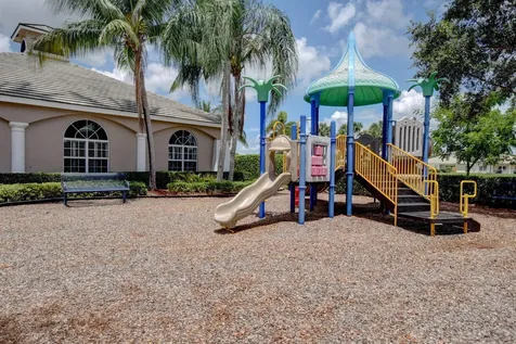 8600 Pine Cay West Palm Beach FL 33411