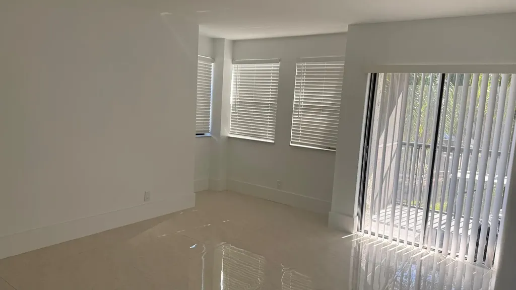 1254 S Military Trail Deerfield Beach FL 33442
