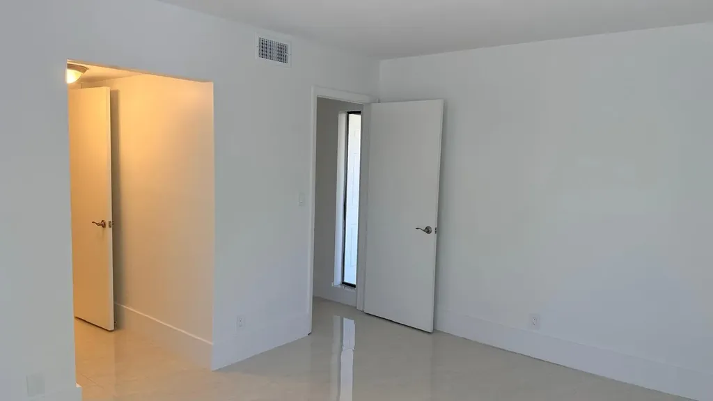 1254 S Military Trail Deerfield Beach FL 33442