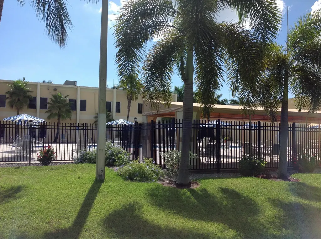 2600 NE 1st Lane Boynton Beach FL 33435