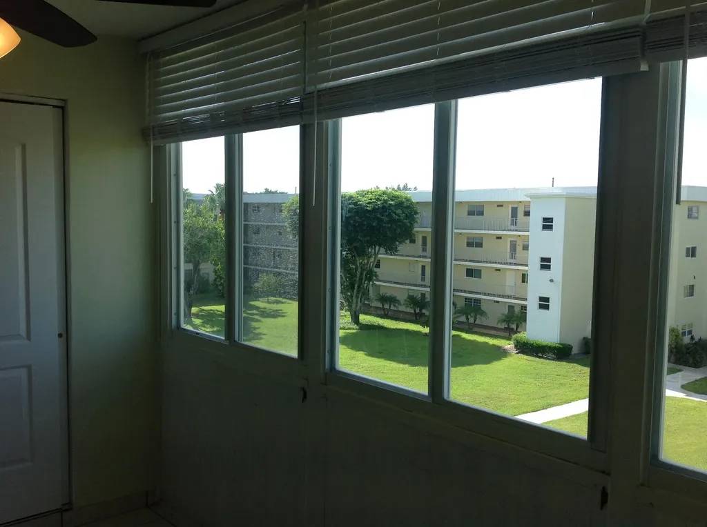 2600 NE 1st Lane Boynton Beach FL 33435