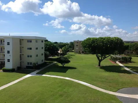 2600 NE 1st Lane Boynton Beach FL 33435