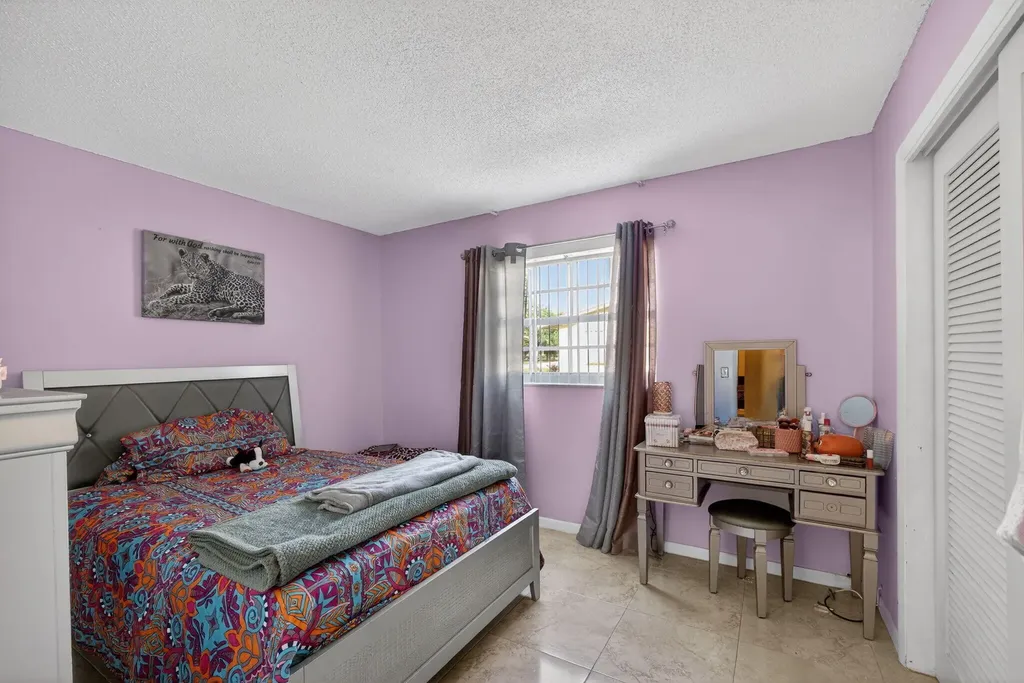1827 Pinehurst Drive West Palm Beach FL 33407