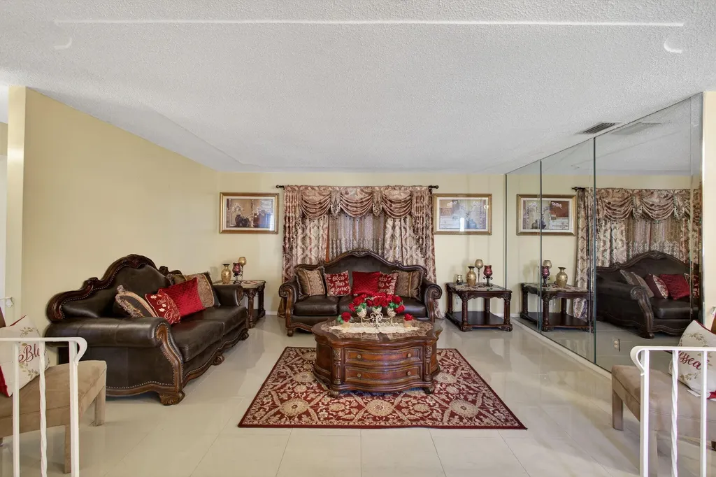 1827 Pinehurst Drive West Palm Beach FL 33407