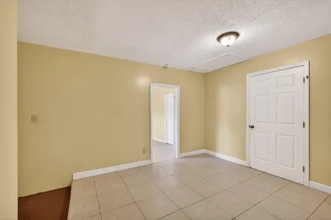 1827 Pinehurst Drive West Palm Beach FL 33407