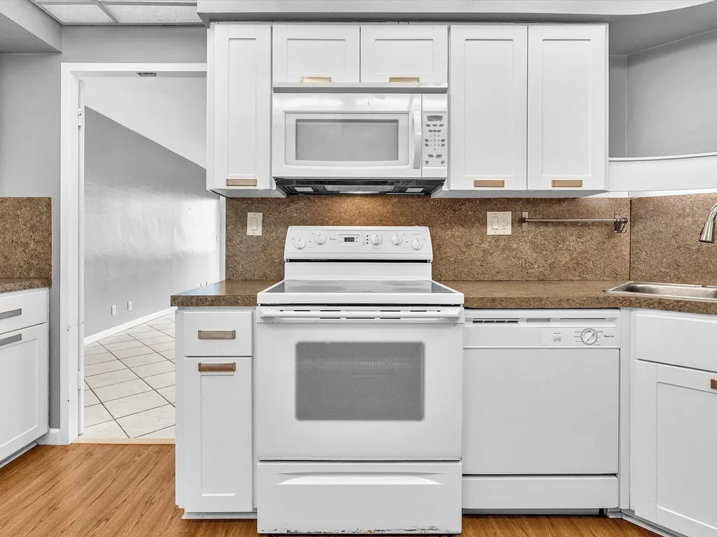 3300 NE 36th Street Fort Lauderdale FL 33308