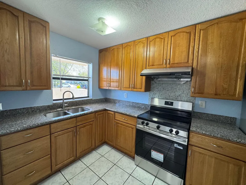 10987 Royal Palm Boulevard Coral Springs FL 33065
