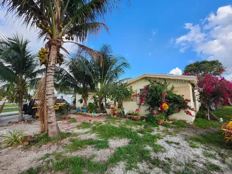 6651 Allen Street Hollywood FL 33024