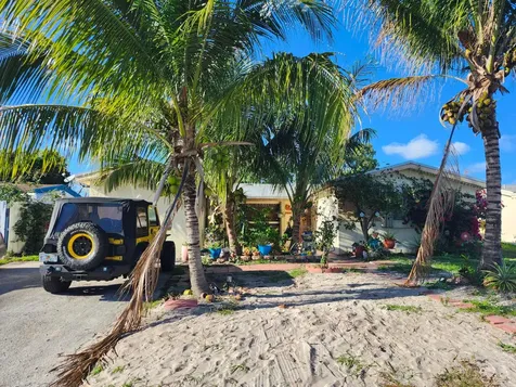 6651 Allen Street Hollywood FL 33024