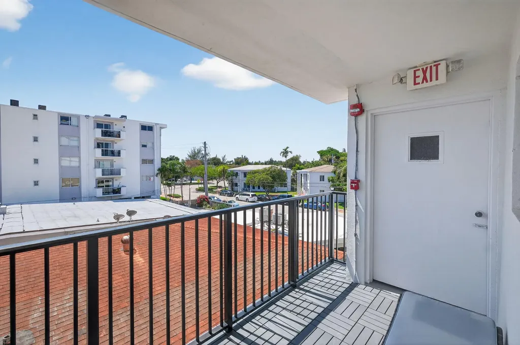 8125 Crespi Boulevard Miami Beach FL 33141
