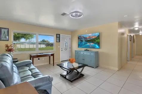 202 SW Dabney Drive Port St Lucie FL 34983