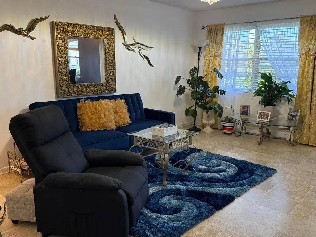 81 Camden Drive West Palm Beach FL 33417